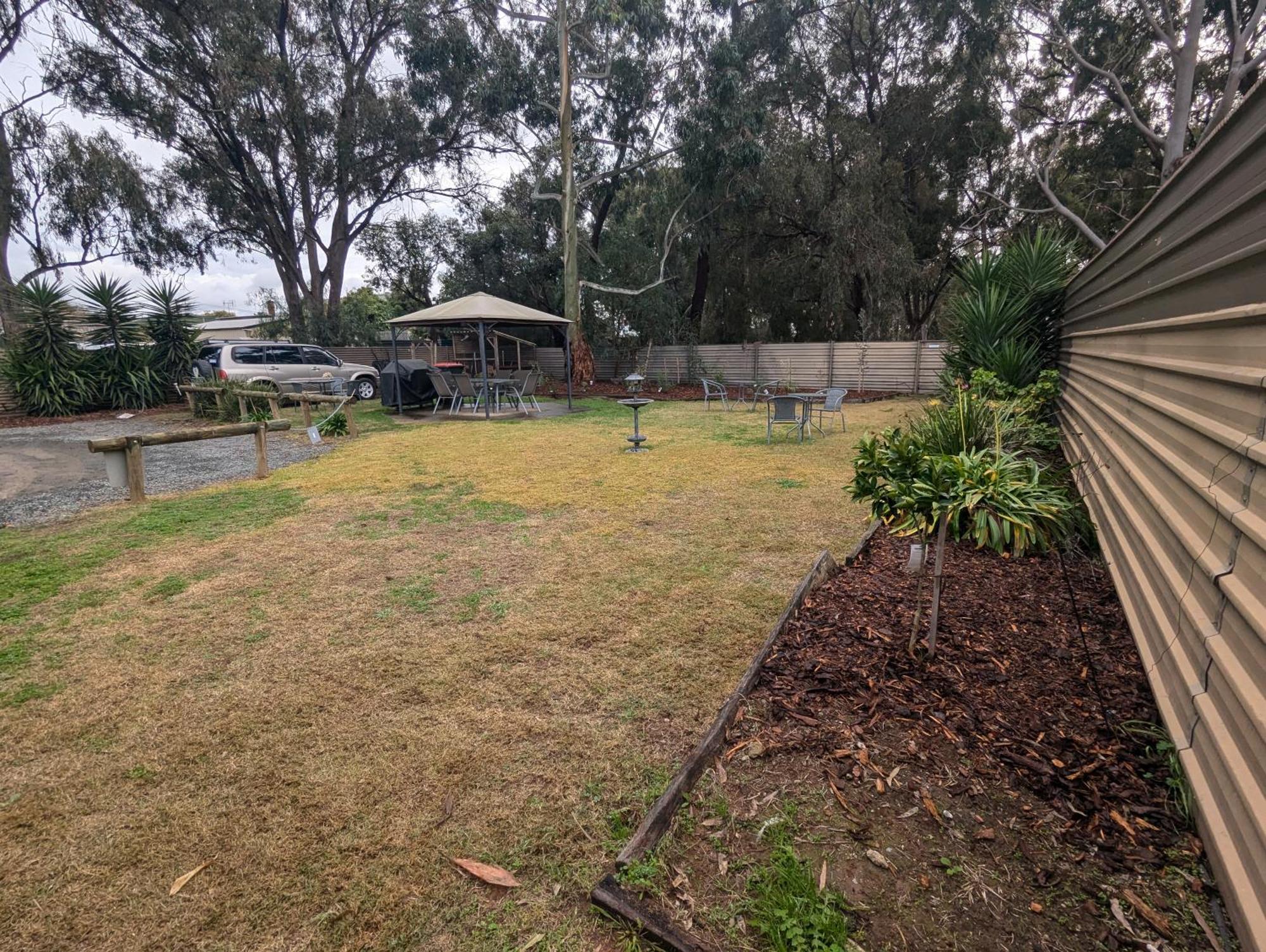 Kyabram Country Motel エクステリア 写真